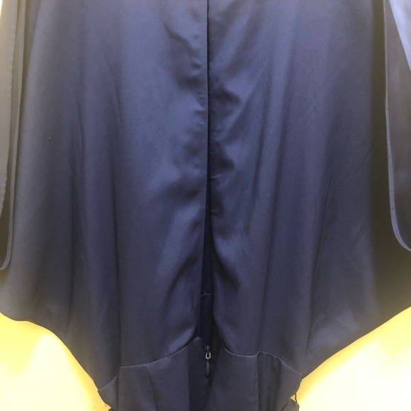 Clothes - Picture 6 of 16